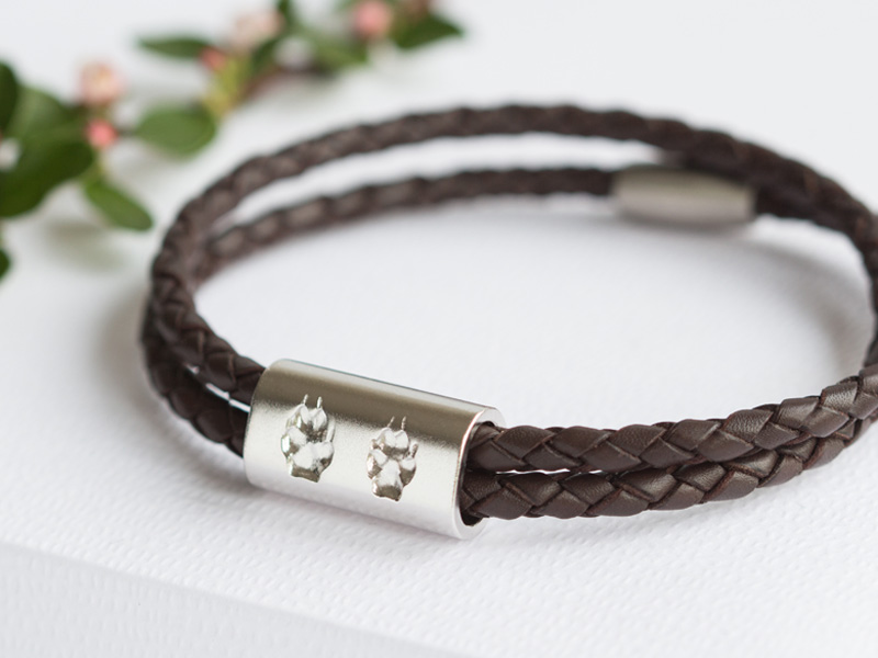 Echte Hundepfoten als Lederarmband Armband Hundepfote personalisiert