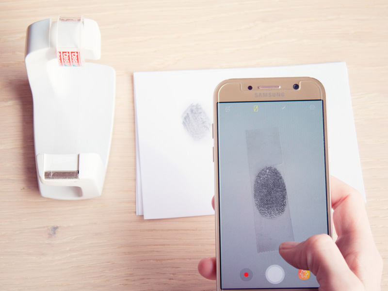 Einfach Fingerabdruck nehmen