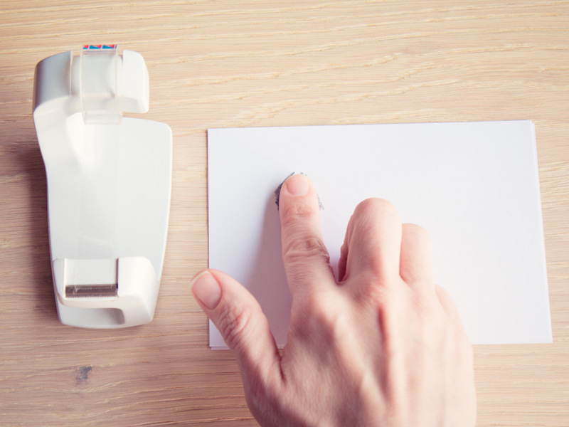 Fingerabdruck für Fingerprint Schmuck nehmen