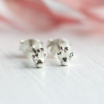 Mini Ohrstecker echter 3D Pfotenabdruck Katze Mini Ohrstecker echter 3D Pfotenabdruck Katze